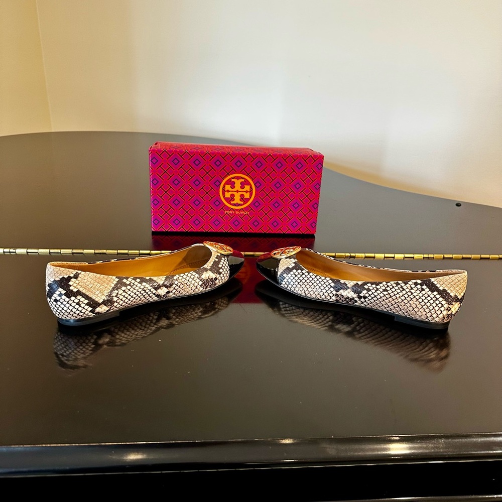 TORY BURCH AUTHENTIC LUXURY CLASSIC PREPPY ICONIC CHELSEA CAP TOE BALLET SHOES - Picture 10 of 17